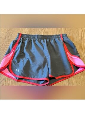 Under Armour Women’s Gray and Pink Athletic Shorts Heat Gear Running Sports